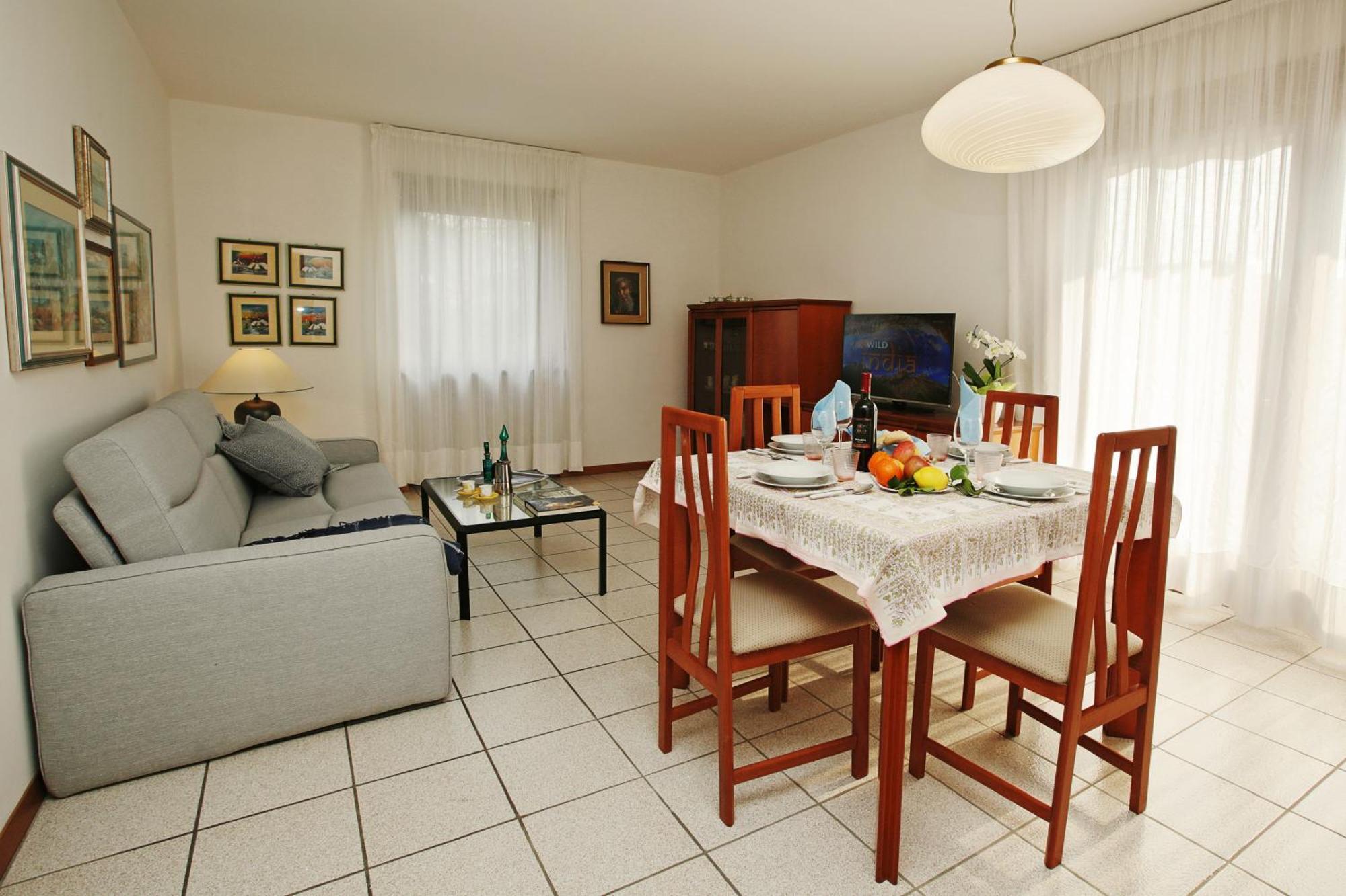 Appartamento Emma - Happy Rentals Riva del Garda Luaran gambar